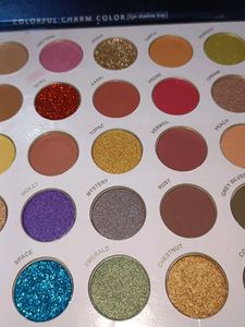 Eyeshadow Kit😍