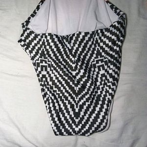 Knot Front Cut One Piece/ Swimsuit/ Beach Party 🔥