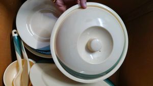 Brand New Premium Melamine Full Dinner Set – 22 Pc