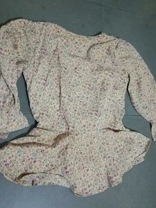 Floral Print Long Sleeve Crop Top