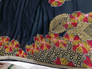🇳🇿💫🎀Elegant Black Saree with Floral Embroidery