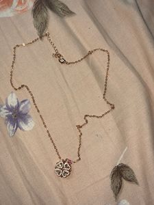 Elegant Clover Necklace