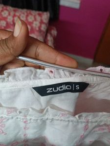 White Cropped Embroidered Top