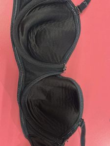 Black Strapless Padded Bra
