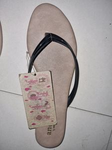 Anouk Women' Casual Flat Sandal