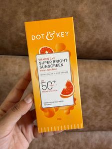 Dot & Key Vitamin C+E Super Bright Sunscreen