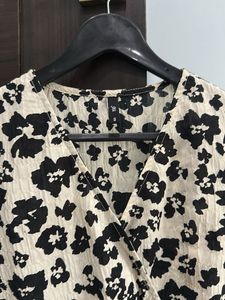 Chic Floral Print Wrap Top