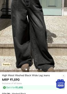 Distressed Wide Leg Jeans