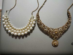 Elegant Necklace Set - Gold & Pearl