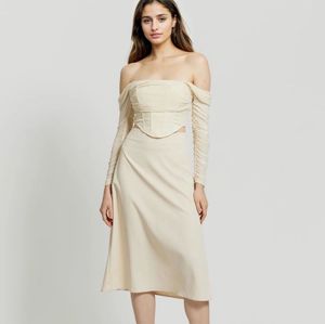 Elegant Off-Shoulder Corset Top