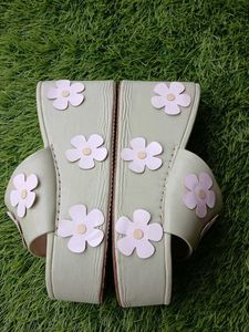 Vintage Flower Platform Slides