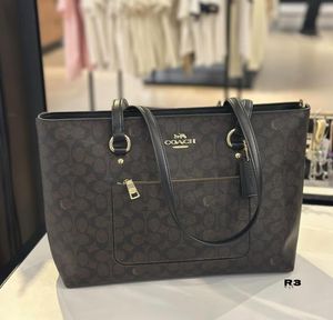 Coach Signature Tote Bag