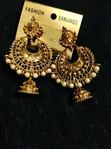indian Jhumka Earrings and Tikka Set