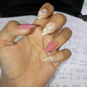 Floral Press-On Nails