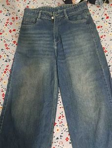 Women High-Rise Low Distress Light Fade Jeans