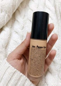 Swiss Beauty Airbrush Finish Foundation