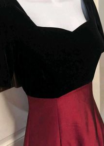 Fix price ❌Elegant Black Velvet &amp; Burgundy Dress