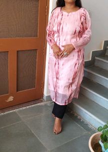 🤌Elegant 🩷Pink Tie-Dye Kurta for Women😚