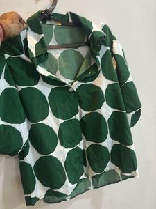 Green &amp; White Polka Dot Puff Sleeve Top