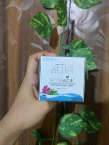 Lotus Herbals WhiteGlow Face Moisturiser