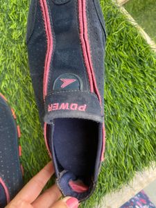 Comfortable Navy &amp; Pink Slip-On Shoes