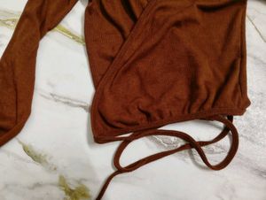 long sleeves top