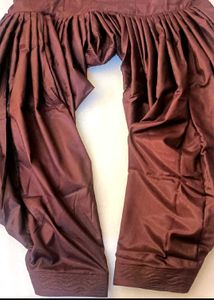 Bahut Hi Pyari Silk  Mein Patiyala Salwar