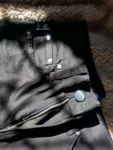 Sale📍📍📍📍Accepting Offers ♡Black Bootcut Jean For The Beautiful,Teenagers And Womens , Little Bit Stretchable, Brand New , No Flaws ♡ Price Can Be Negotiate A Little Bit ♡🌷🌷