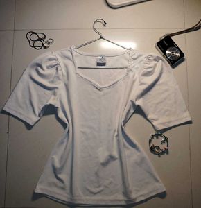 White Pretty Sleeve Sweetheart Neck Top