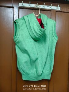Sleeveless Green Hoodie