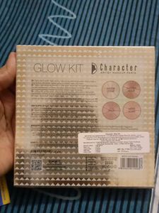 Character Glow Kit highlighter