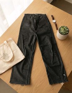 Stylish Wide Leg Jeans