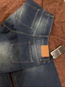 SHEIN Wide Leg Jeans