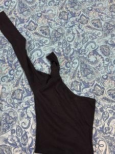 Black One-Shoulder Top