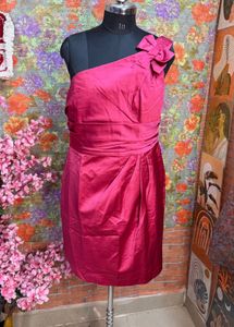Elegant One-Shoulder Pink Dress