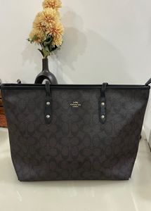 Coach Signature Tote Bag