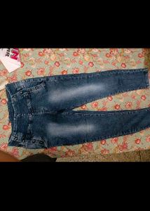 Stylish Blue Denim Jegging in 32-34 waist