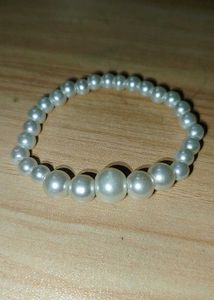 Elegant Pearl Necklace &amp; Bracelet Set