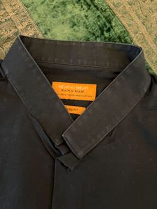 Men's Black Button-Up Shirt
