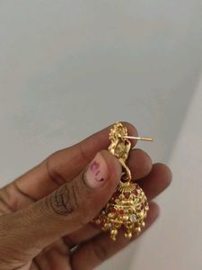 Gold finish combo set with earrings