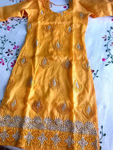Beautiful Yellow Embroidered Kurta