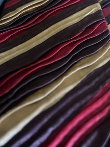 Men’s silk tie beautifully crafted
