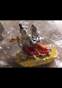 Radha Krishna Idol Car dignity