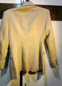 Zara Beige Blazer - Chic &amp; Stylish