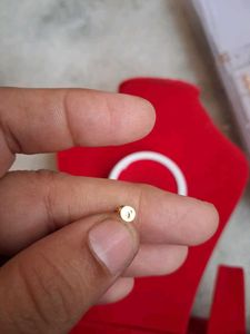 Sparkling Star Nose Pin