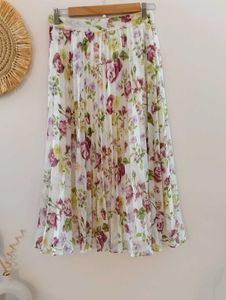 Turkish Brand Reserved Floral Pleated Skirt
