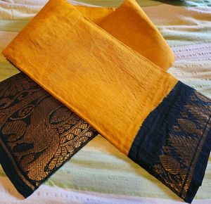 Elegant Yellow &amp; Navy blue Sungudi Saree