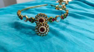 Elegant Kundan Maang Tikka