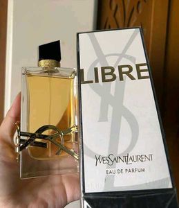 Seal packed Yves Saint Laurent Libre Eau de Parfum