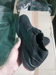 NEW NO USED CASUAL SHOES FOR MAN,